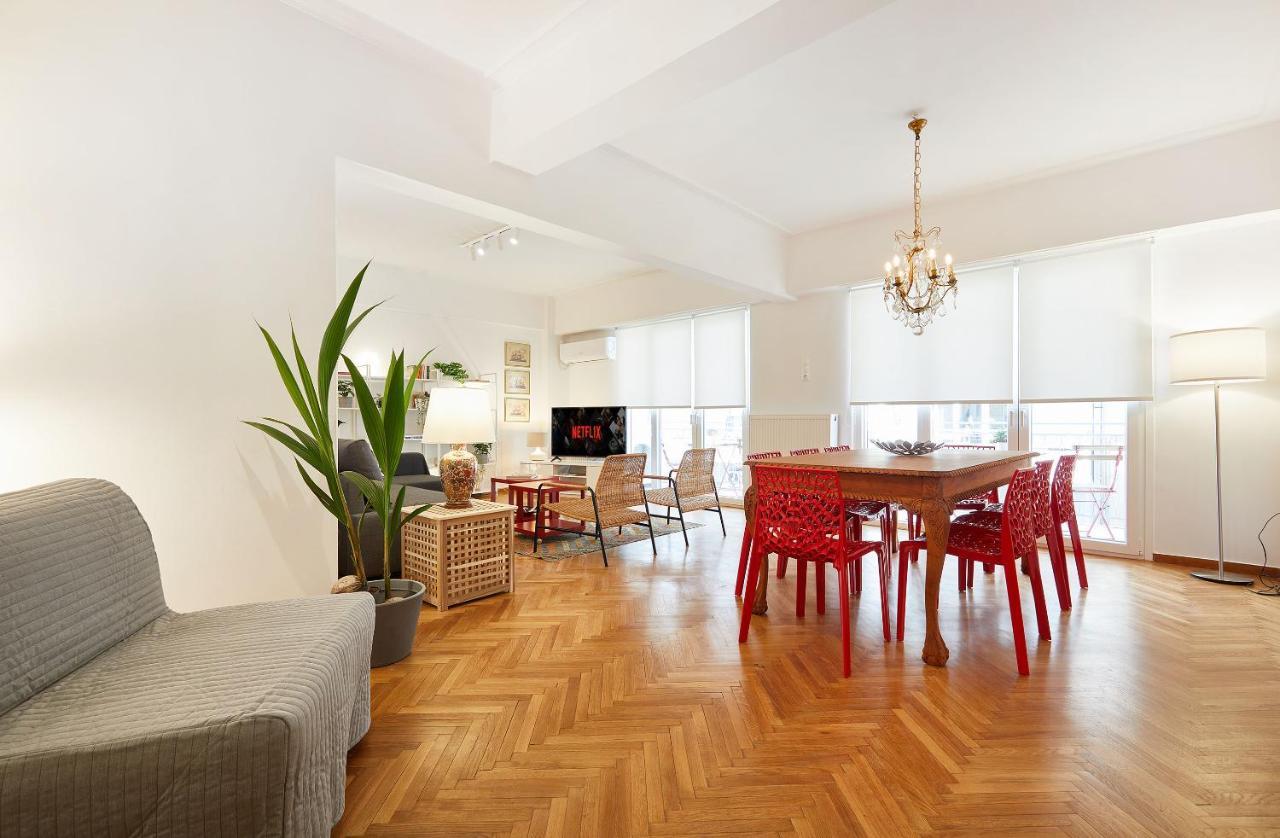Chloe Boutique Apartments Nikis Athena Bagian luar foto