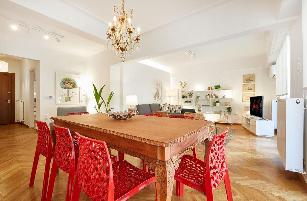 Chloe Boutique Apartments Nikis Athena Bagian luar foto