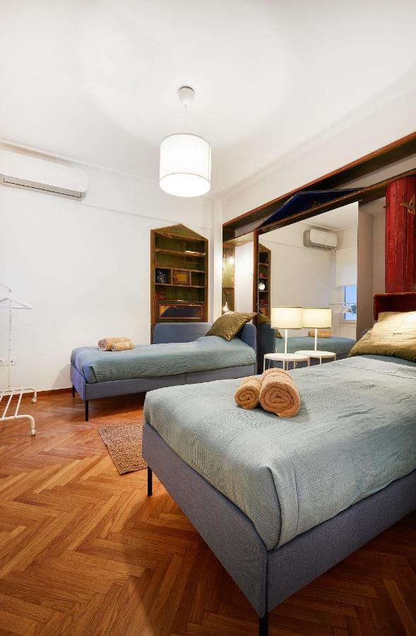 Chloe Boutique Apartments Nikis Athena Bagian luar foto
