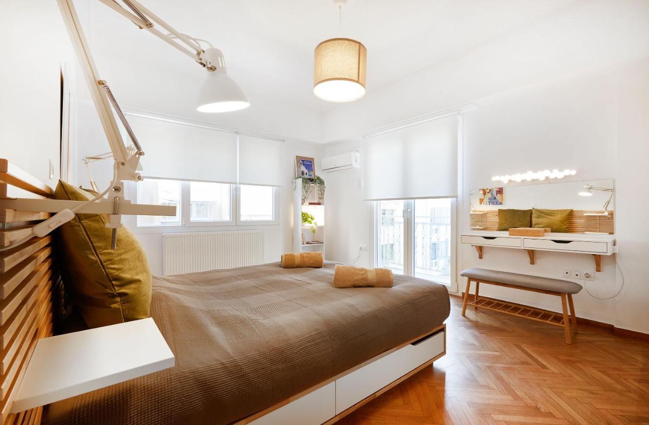 Chloe Boutique Apartments Nikis Athena Bagian luar foto